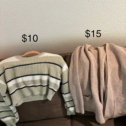 Sweater / Cardigan 