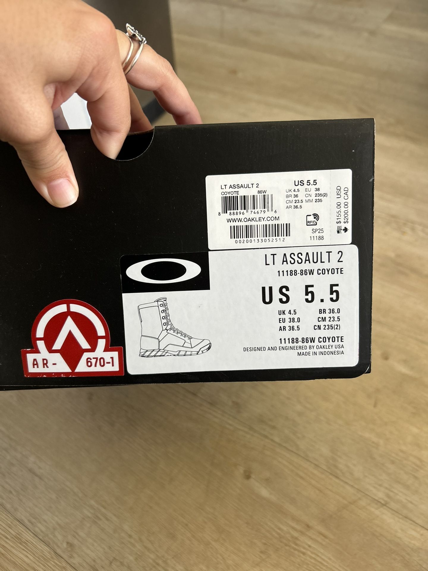 Brand New Oakley Boot Size 5.5