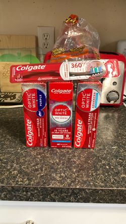 Colgate Optic White “Advanced Formulas” Toothpaste & Toothbrush-4 Items!($23.97+ Value)