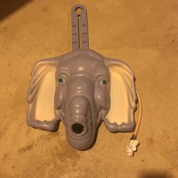 Child’s Elephant Shower Apparatus 