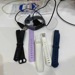 Fitbit Inspire HR And Bands (Damaged Fitbit)