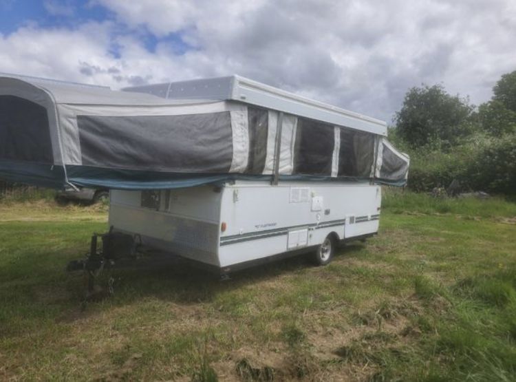 DOWN TO SPECIAL PRICE ONLY IF BUYING TOMORROW 1996 DUTCHMEN POP CAMPER, LOOK NEW, BOTTOM PRICE. WON’T LAST LONG.