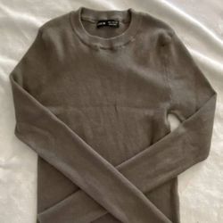 Sweaters Size Small (new)