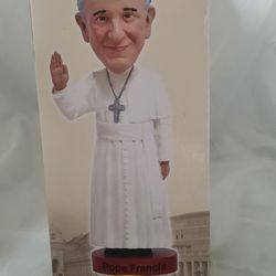 POPE FRANCIS Bobble Head $15