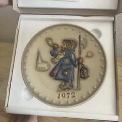 Hummel Annual Plate 1972.   