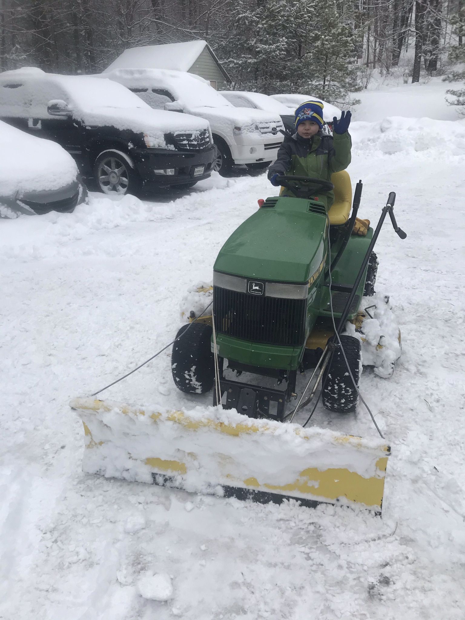 Plow. ( For John Deere Tractor)