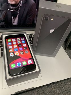 iPhone 8 64GB unlocked for any carrier w/original box and charger!