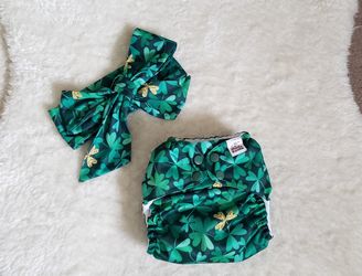 MK Clover cloth diapers and matching headband
