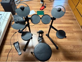 Yamaha - DTX Electronic Drum Kit