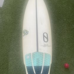 Surfboard 