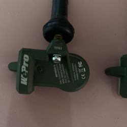 2023 Hyundai Elantra Tire Pressure Sensors