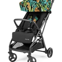 Peg Perego Selfie Compact Stroller - Jaguars