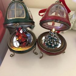 2 Mr. Christmas Heirloom Music Box Tree Egg Ornaments