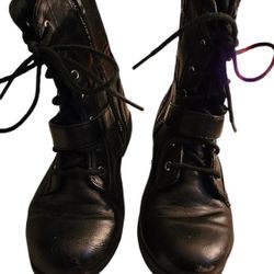 Zodiac Girls Black Combat Boots - Sz. 2