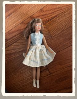Vintage Mattel Skipper Doll – Barbie’s Little Sister – Collectible 💙🎀