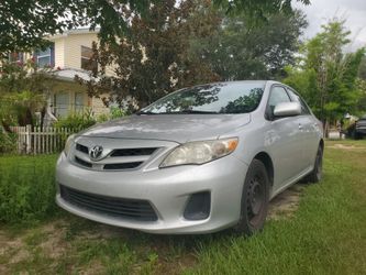 2011 corolla LE