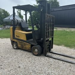 Forklift Yale