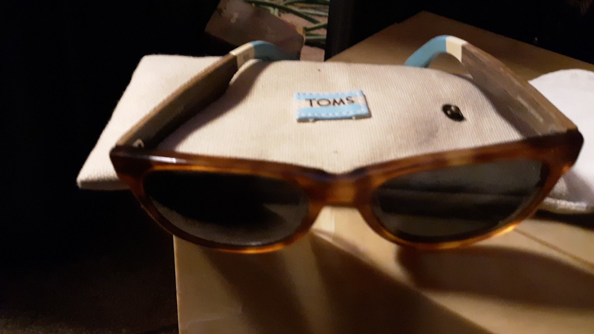 Tom's beachmasters sunglasses