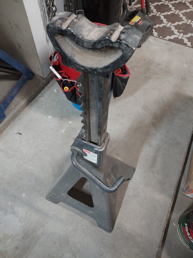 DAYTON 12 TON PAIR TRUCK Jack Stand