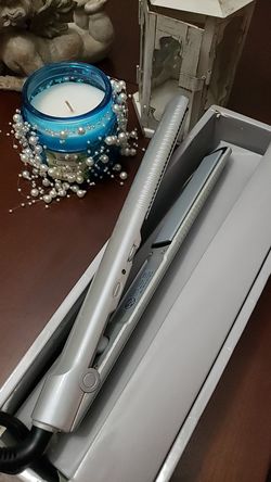 CRICKET salon hair STRAIGHTENER