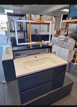 New 31.5" Black Or White Floating Bathroom Vanity w/ Sink & Medicine Cabinet