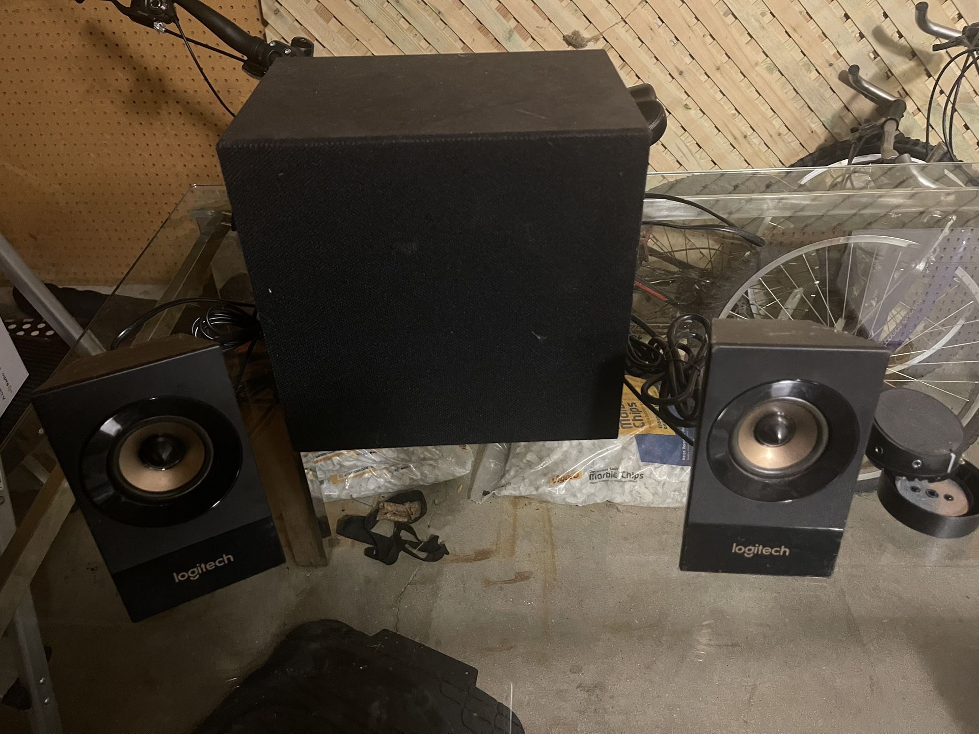 Logitech Speaker System