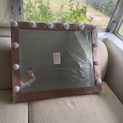 Vanity Light Up Mirror -Never Used
