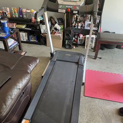 Treadmill $400