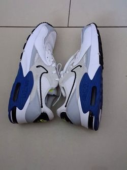 Men's Nike shoes size 9