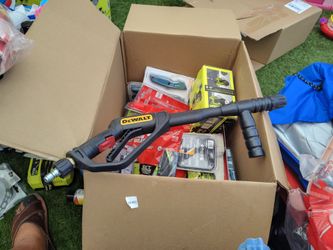 Pressure washer gun