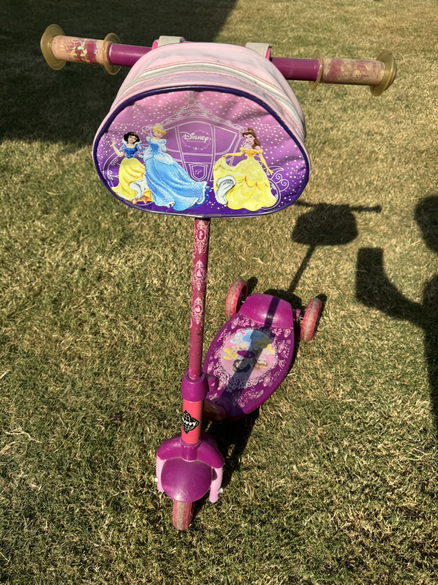 Huffy Disney Princess Scooter With Pouch Well Loved But Lots Of Life Left $10 Pickup In Apex