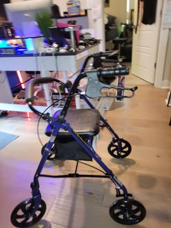 BRAND NEW Drive Medical 4-Wheel Rollator Walker - Blue