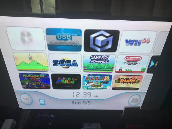 Nintendo Wii loaded w 100’s of games you choose 10 Wii 20 GameCube games