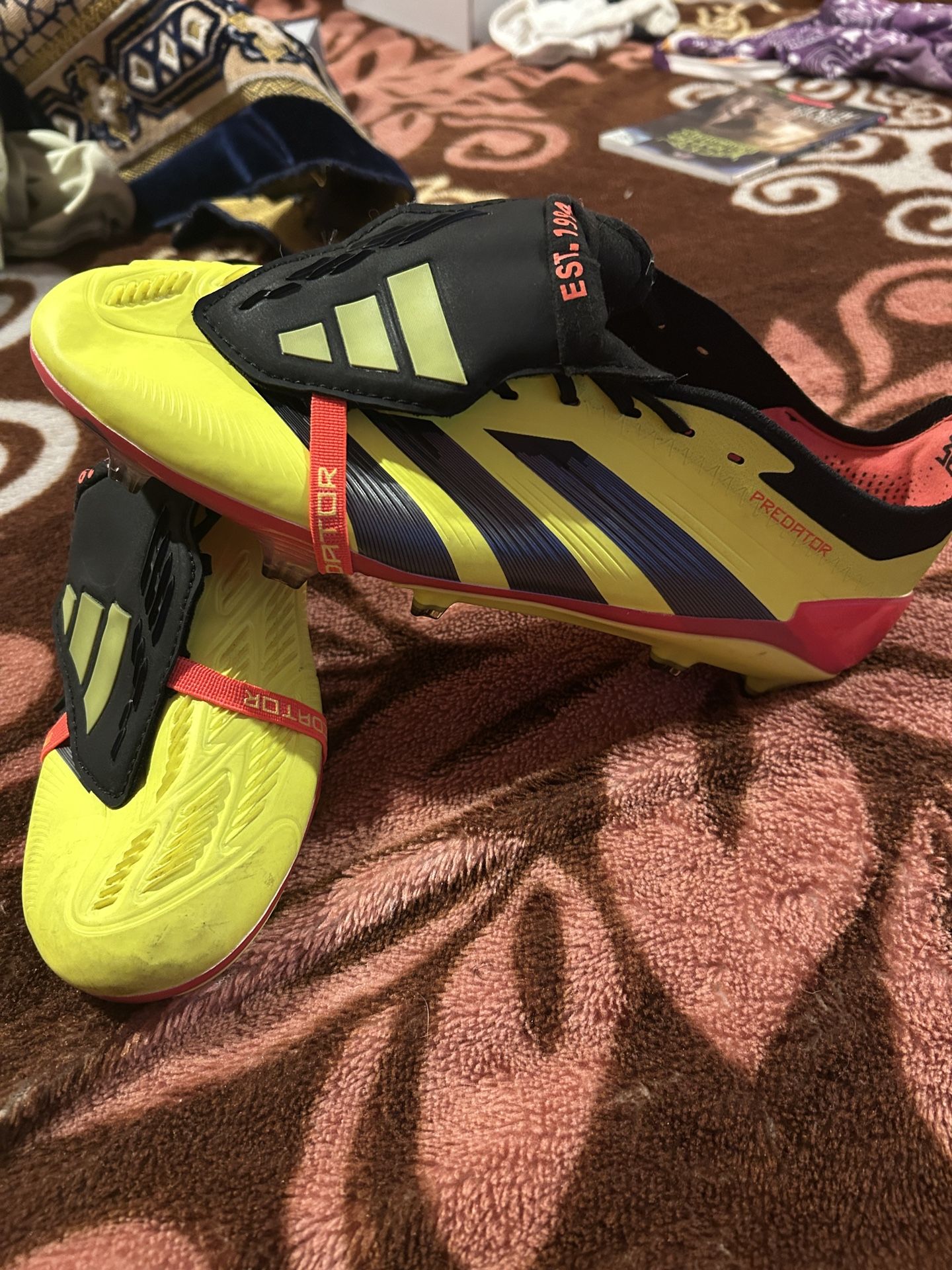 Adidas Predators Size 11