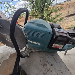 Makita Cordless 14 inch concrete saw
