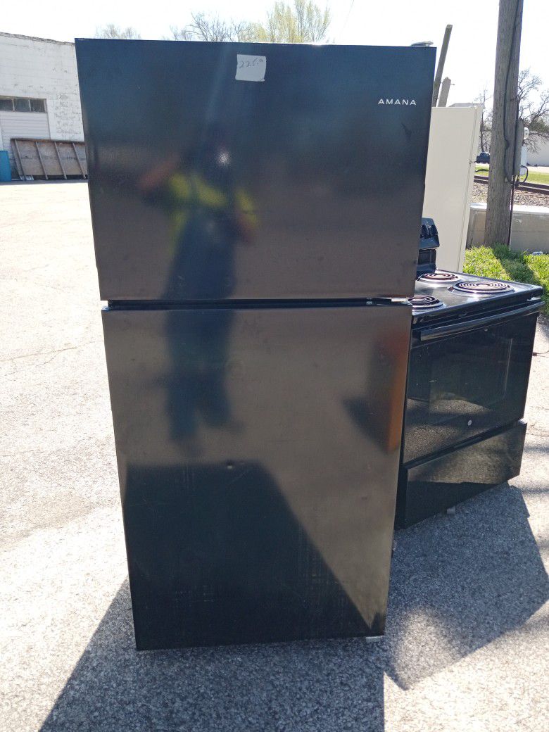 Scratch And Dent Black Fridge And Black Electric Stove 