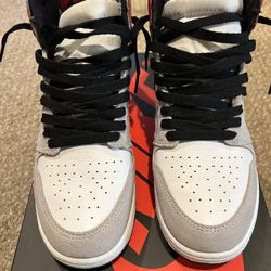 Air Jordan Retro High OG ‘Smoke Grey’