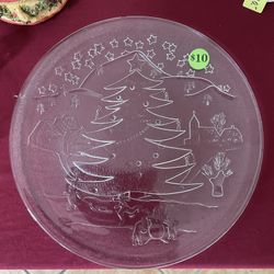 Beautiful New Vintage Christmas tree platter. DADS ESTATE