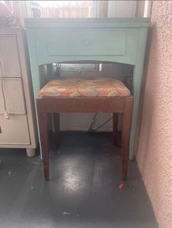 Old Fashionable Sewing Machine