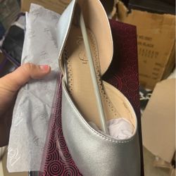 Flat Shoes Size 5 1/2  