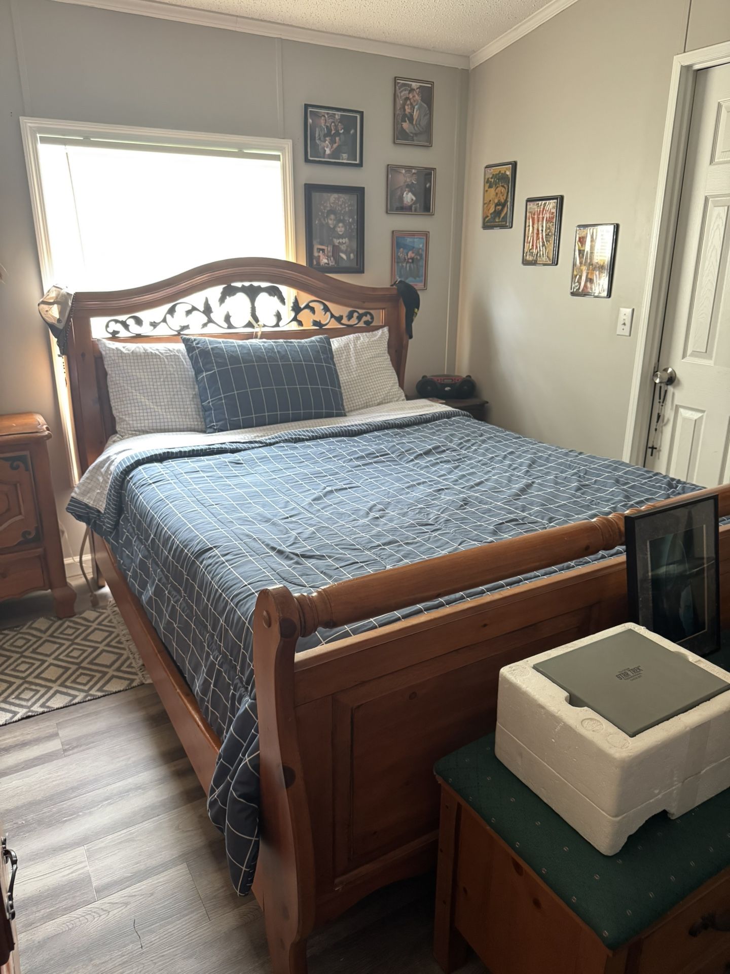 Queen Bedroom Set