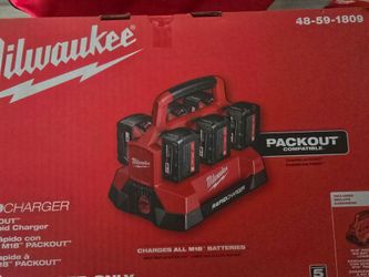 Milwaukee Six Bay Rapid Charged, M18