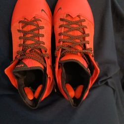 Nike LeBron Xix Red And Gold Sneakers 