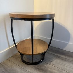 Rounds Table For Living Room Or Bedroom 
