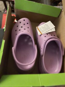 crocs