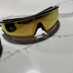 Oakley’s vanguard color Gold