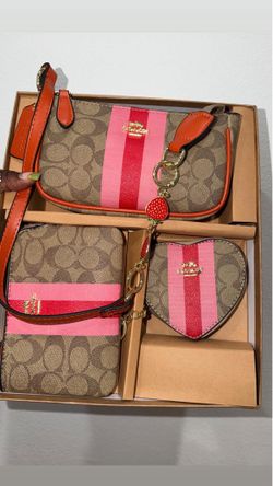 Coach 3 Piece Set