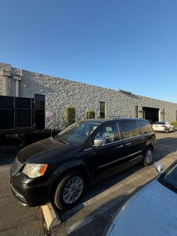 2012 Chrysler Town & Country