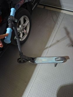 Electric scooter for kids
