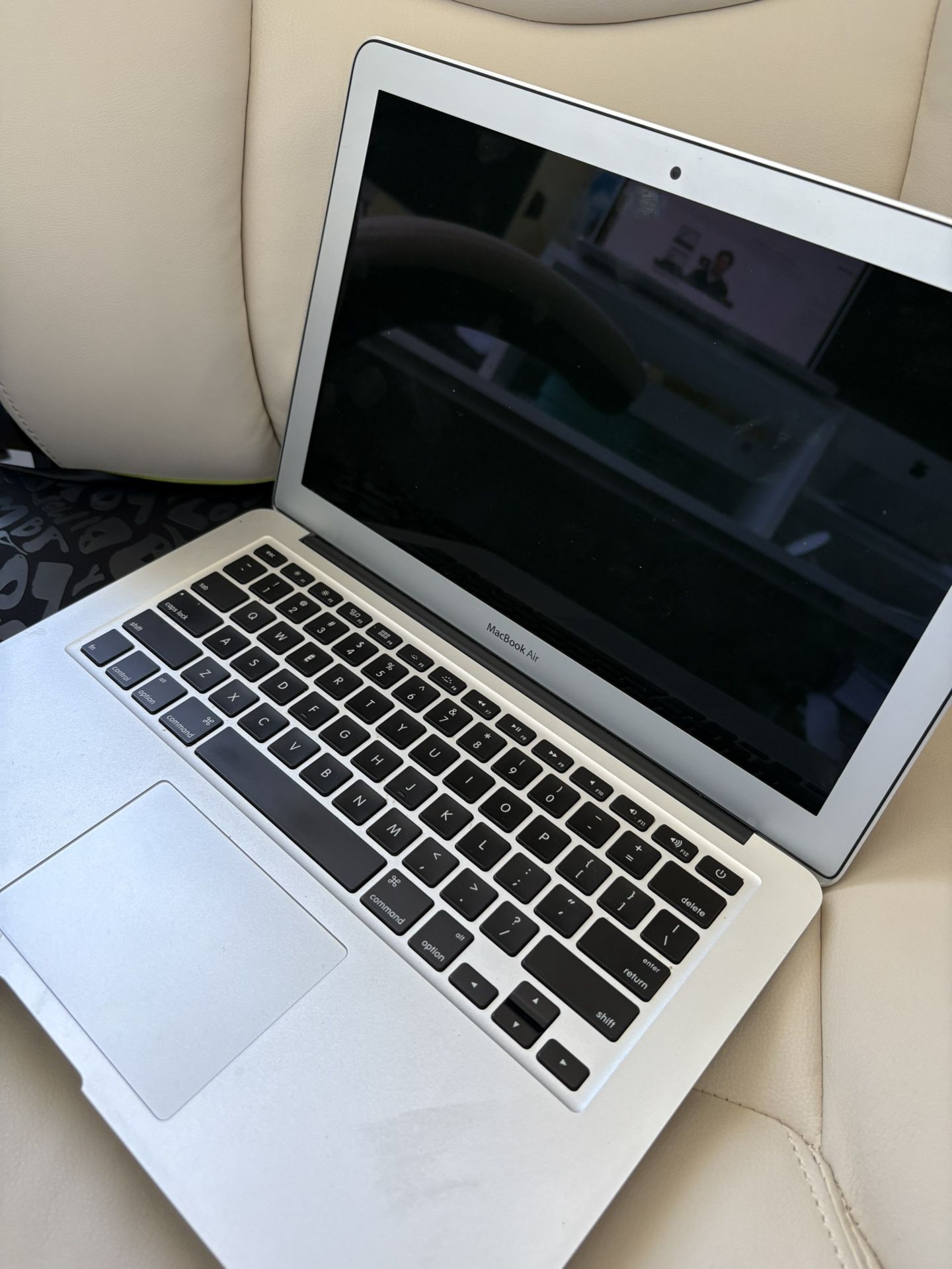 MacBook Air 13 inches